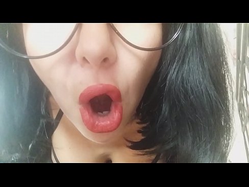 ❤️ Kara, via duonpatrino ne lasos vin iri al lernejo hodiaŭ... Mi bezonas vin tro multe... ❤ Pornvideo ĉe ni ❌